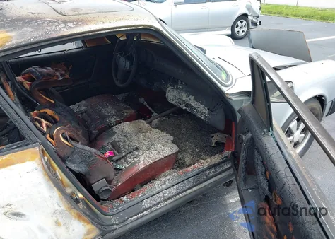 1974 Porsche 911 z USA, uszkodzony, nr VIN 9114103059